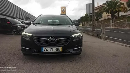 Usado Opel Insignia 110 HP (80 kW) 2019 Azul Carrinha