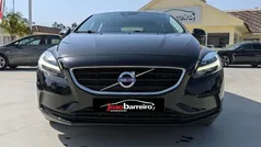 Preto Usado 2019 Volvo V40 Momentum Carrinha | € 16.900 (Preço justo)