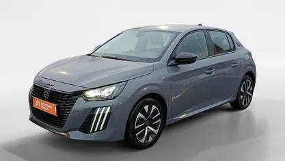 Usado 2024 Peugeot 208 Allure Citadino | € 16.821 (Preço justo)