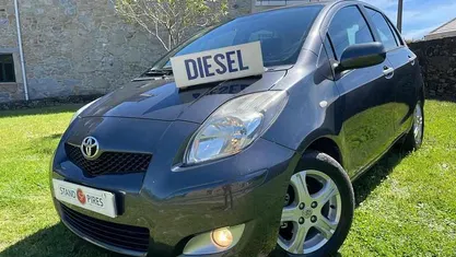 Usado Toyota Yaris 90 HP (66 kW) 2010 Citadino