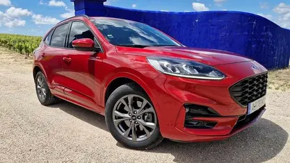 Vermelho Usado 2020 Ford Kuga SUV | € 21.900 (Preço justo)