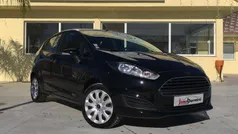 Preto (metalizado) Usado 2015 Ford Fiesta Trend Citadino | € 9.900 (Preço justo)