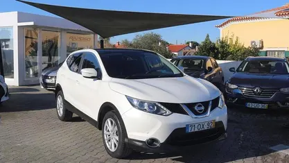 Branco Usado 2014 Nissan Qashqai SUV | € 12.500 (Preço justo)
