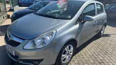 Cinza Usado 2010 Opel Corsa Enjoy Citadino | € 5.200 (Preço justo)