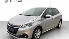 Cinzento (metalizado) Usado 2016 Peugeot 208 Active Citadino | € 8.990 (Preço justo)