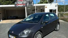 Cinza Usado 2017 Fiat Punto Citadino | € 6.750 (Preço justo)