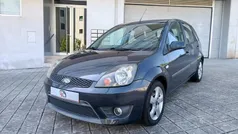 Cinza Usado 2008 Ford Fiesta Sport Citadino | € 3.500 (Super Preço)