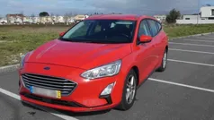 Vermelho Usado 2019 Ford Focus SE Sedan | € 12.000 (Preço justo)