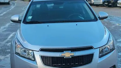 Cinzento Usado 2012 Chevrolet Cruze Citadino | € 6.200 (Preço justo)