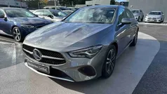 Cinzento Usado 2024 Mercedes CLA180 Sedan | € 43.900 (Preço justo)