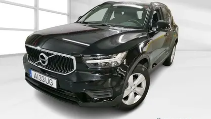 Preto Usado 2021 Volvo XC40 Momentum SUV | € 25.400 (Bom preço)