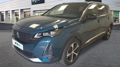 Usado Peugeot 5008 GT 130 HP (95 kW) 2021 Azul SUV