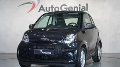 Preto Usado 2021 Smart ForTwo Electric Drive Passion Citadino | € 14.990 (Preço justo)