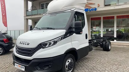 Usado Iveco Daily 180 HP (132 kW) 2024