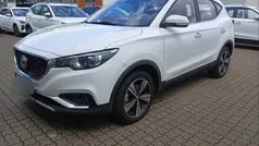 Branco Usado 2021 MG ZS Luxury Sedan | € 19.650 (Preço justo)