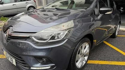 Usado 2017 Renault Clio IV LIMITED | € 10.900 (Preço justo)