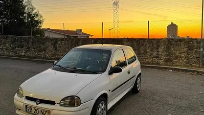 Branco Usado 1999 Opel Corsa Citadino | € 1.350 (Preço justo)