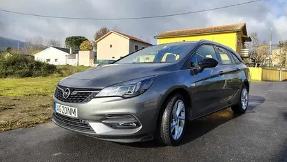 Usado Opel Astra 122 HP (89 kW) 2021 Cinzento Carrinha