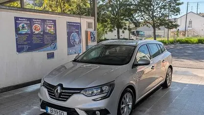 Cinzento Usado 2017 Renault Mégane GrandTour Carrinha | € 10.500 (Bom preço)