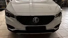 Branco Usado 2021 MG ZS Luxury Sedan | € 17.900 (Super Preço)