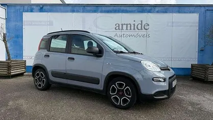 Cinza Usado 2022 Fiat Panda City Life Citadino | € 12.490 (Preço justo)