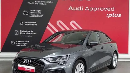 Cinzento escuro metalizado Usado 2024 Audi A3 S-Line Sedan | € 26.190 (Preço justo)