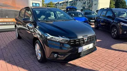 Usado Dacia Sandero Comfort 75 HP (55 kW) 2022