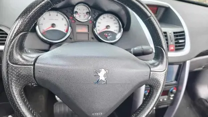 Preto Usado 2008 Peugeot 207 CC Cabrios | € 5.950 (Bom preço)