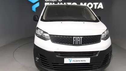 Usado Fiat Scudo 102 HP (75 kW) 2022 Branco Van