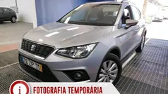 Cinza Usado 2019 Seat Arona Style SUV | € 15.790 (Preço justo)