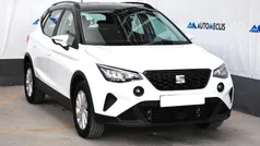 Branco Usado 2022 Seat Arona Style SUV | € 14.850 (Bom preço)