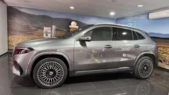 Cinza Usado 2025 Mercedes EQA250+ AMG line SUV | € 54.900 (Preço justo)
