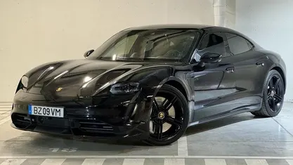 Preto Usado 2020 Porsche Taycan | € 74.750 (Preço justo)