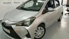 Cinza Usado 2017 Toyota Yaris Active Citadino | € 13.400 (Preço justo)