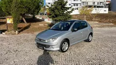 Cinzento Usado 2005 Peugeot 206 Citadino | € 3.990 (Preço justo)