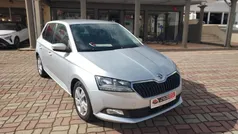 Cinza Usado 2021 Skoda Fabia Style | € 15.990 (Preço justo)