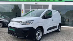Branco Usado 2023 Fiat Doblò Monovolume | € 18.450 (Preço justo)