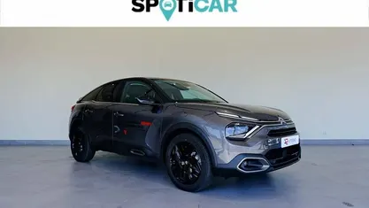 Usado Citroën e-C4 114 kW (156 HP) 2023 Sedan