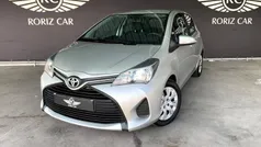 Cinza Usado 2014 Toyota Yaris Comfort Citadino | € 9.990 (Preço justo)