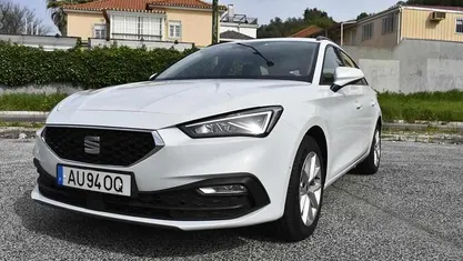 Usado Seat Leon 116 HP (85 kW) 2022 Branco Citadino