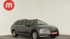 Cinzento Usado 2023 Skoda Superb | € 30.499 (Preço justo)