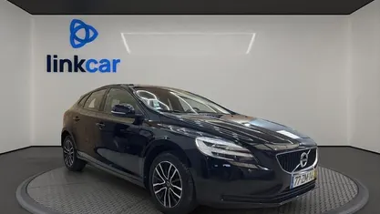 Usado Volvo V40 152 HP (111 kW) 2019
