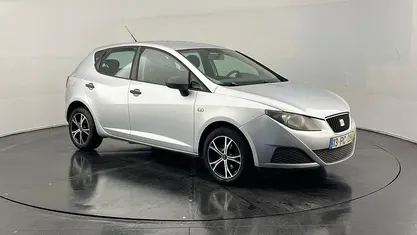 Cinzento Usado 2011 Seat Ibiza Style | € 5.700 (Bom preço)