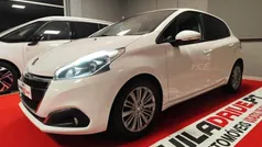 Usado 2018 Peugeot 208 Signature Sky Citadino | € 13.450 (Preço justo)