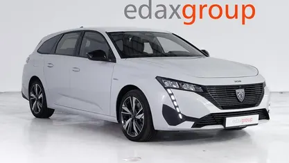 Usado 2023 Peugeot 308 SW Carrinha | € 26.440 (Preço justo)