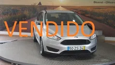 Cinza prata Usado 2015 Ford Focus Trend Sedan | € 9.000 (Preço justo)