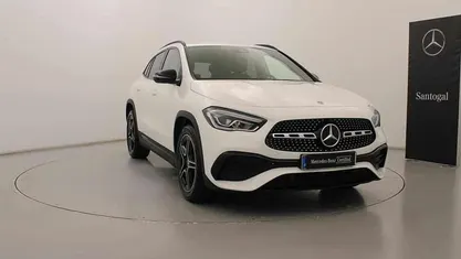 Outra Usado 2023 Mercedes GLA180 AMG line SUV | € 42.990 (Preço justo)