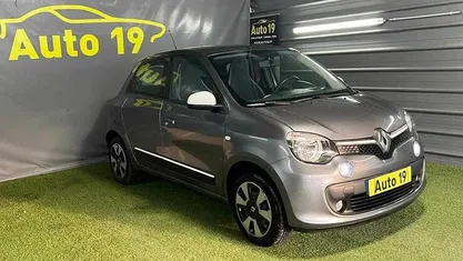 Usado Renault Twingo 70 HP (51 kW) 2017 Cinzento Citadino