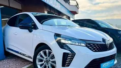 Branco Usado 2024 Renault Clio V Evolution | € 16.450 (Bom preço)