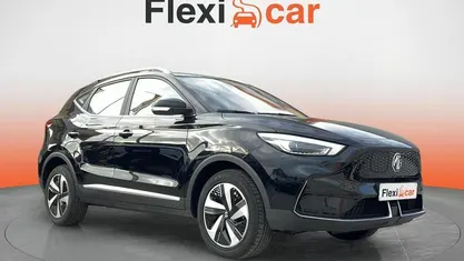 Usado 2023 MG ZS Luxury Sedan | € 24.890 (Preço justo)